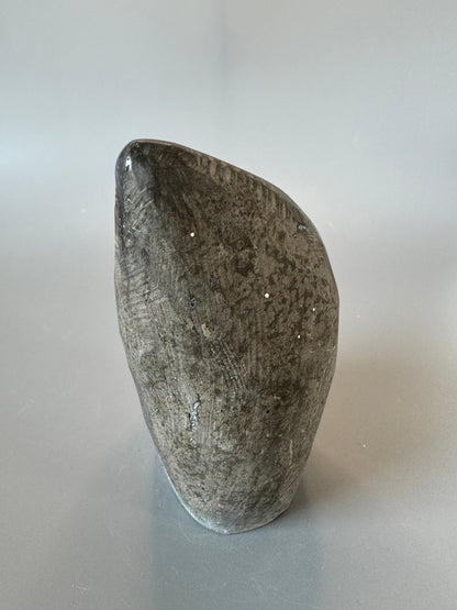 Seltener schwarzer Amethyst  - 13.5cm, 824g