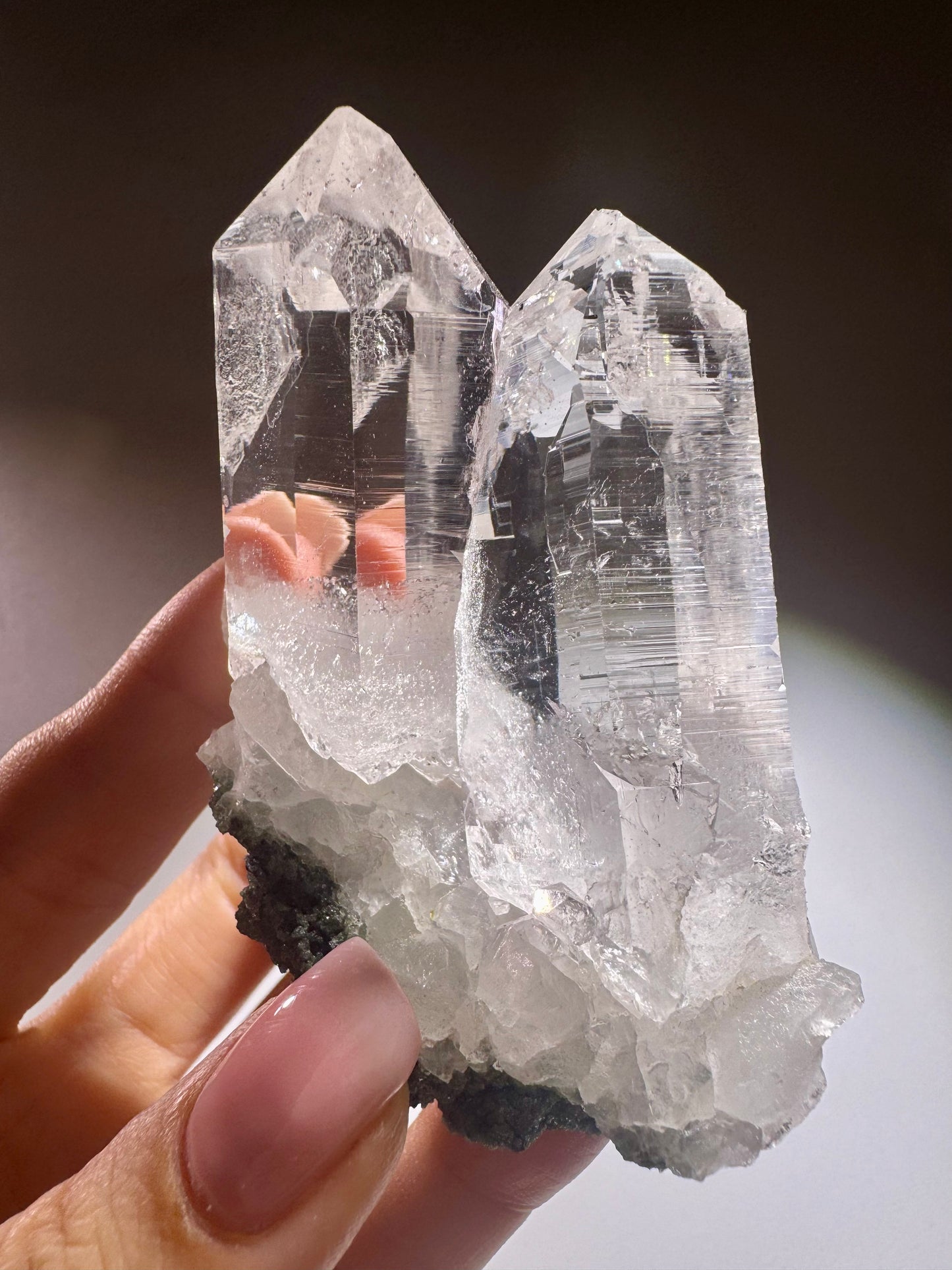 Himalaya Doppelspitze 7.2 cm – klarer Quarzkristall aus Pakistan in Topqualität 💫
