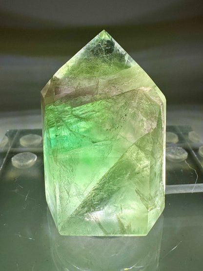 Exklusive klare Fluorit Spitze - 4.8cm