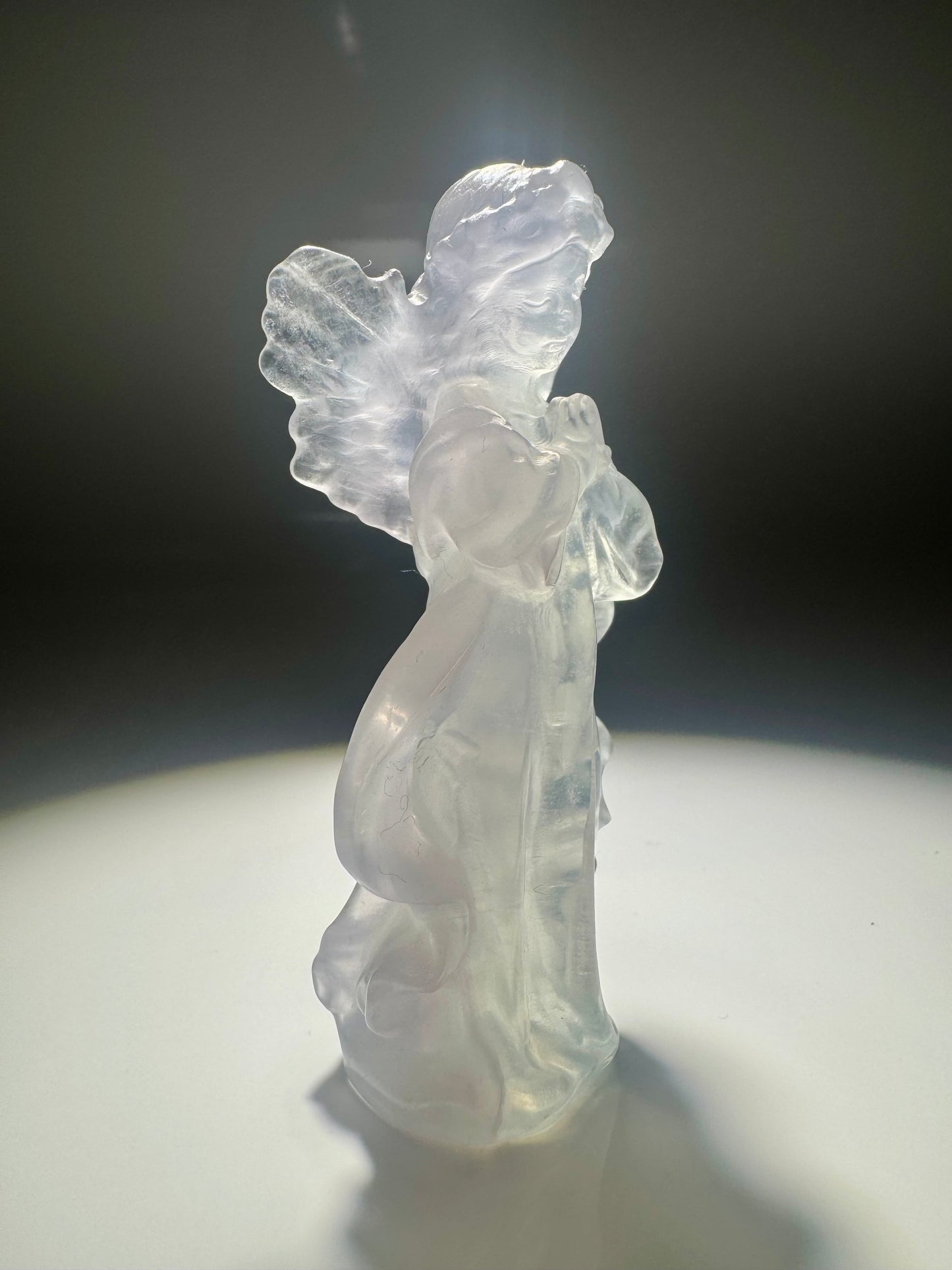 Fluorit Engel 8 cm – Pastell Schutzengel aus Naturstein