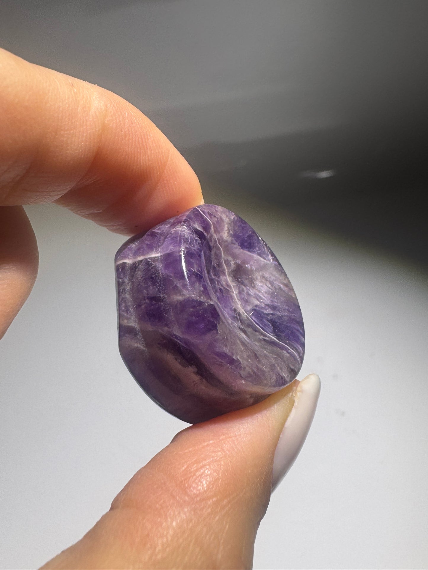 Amethyst Kristallständer für Kugeln – Lila Naturstein Halter 2.7 cm Handmade