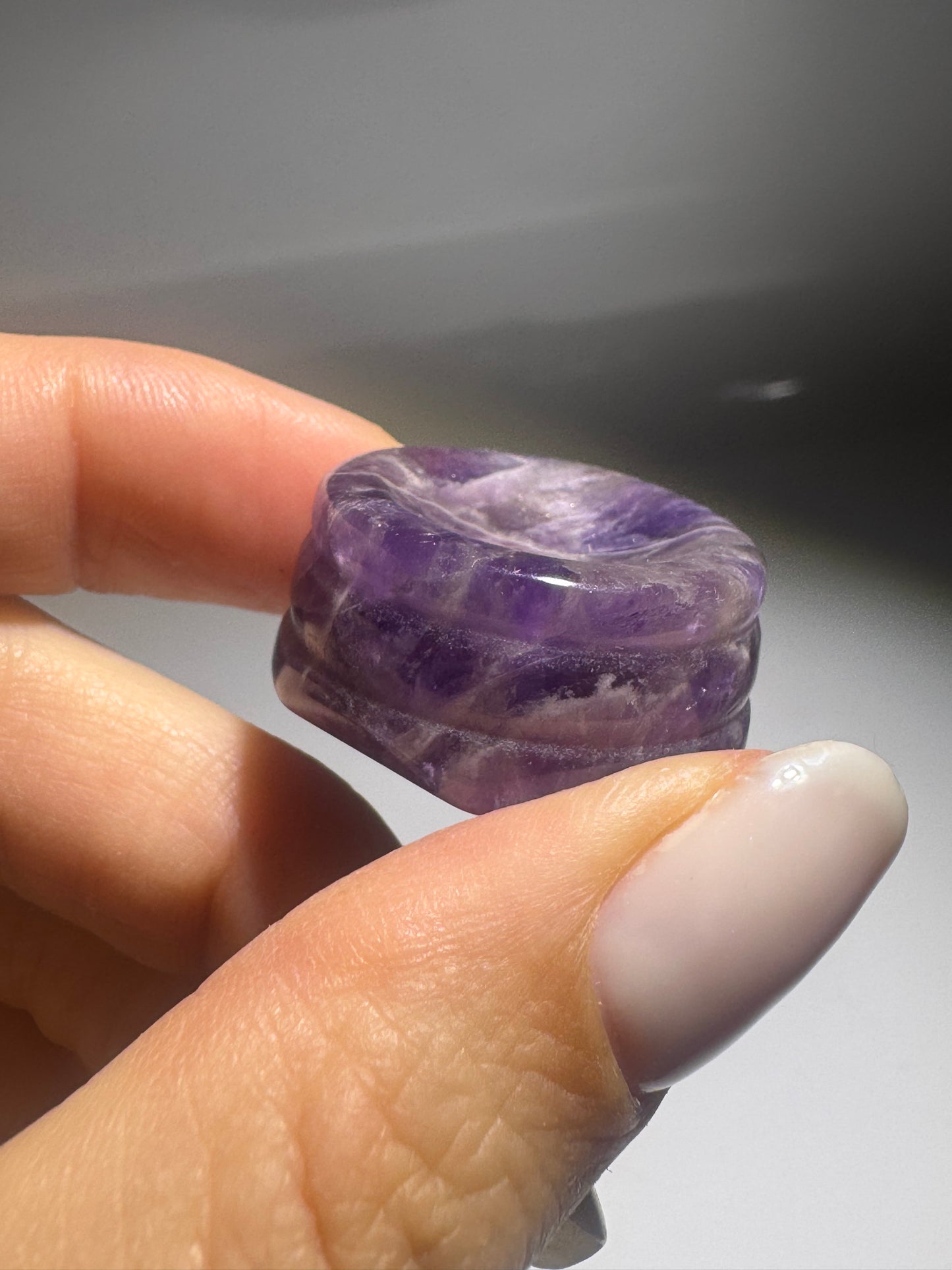 Amethyst Kristallständer für Kugeln – Lila Naturstein Halter 2.7 cm Handmade