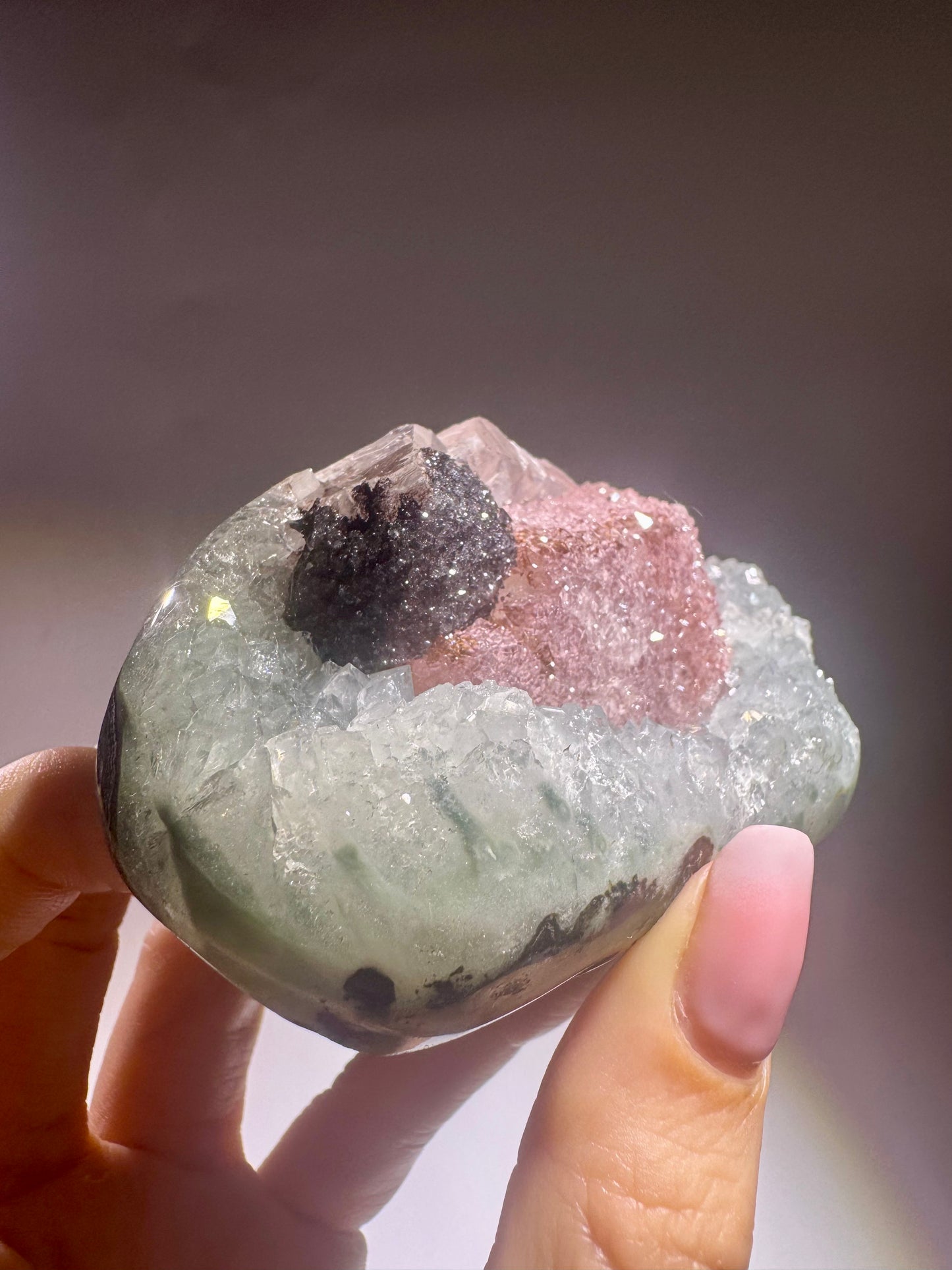 Rainbow Amethyst Cutbase aus Uruguay – 8,1 cm, 211 g – seltene Farben & exklusive Qualität 💖