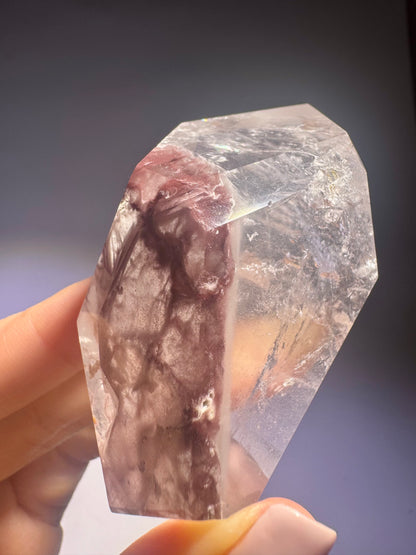 Grosse klare Pink Lithium Freeform – 7.7 cm, Edelstein aus Brasilien in Extra Qualität 💗