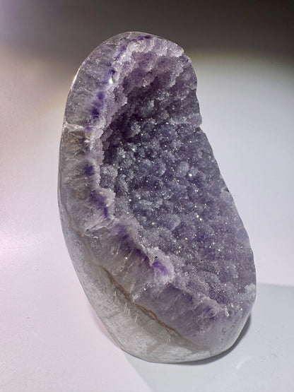 Sugary Rainbow Amethyst Druse Geode  – 14cm, 863g – aus Uruguay UNIQUE CRYSTALS Zürich