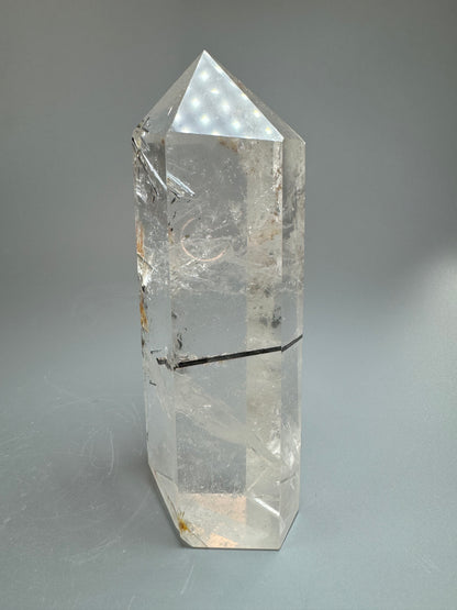 Exklusive klar Quarz Spitze mit Turmalin aus Brasilien - 15cm, 531g