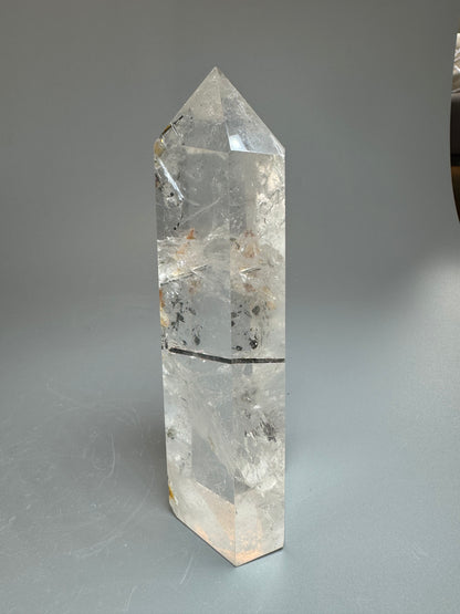 Exklusive klar Quarz Spitze mit Turmalin aus Brasilien - 15cm, 531g