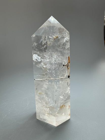 Exklusive klar Quarz Spitze mit Turmalin aus Brasilien - 15cm, 531g