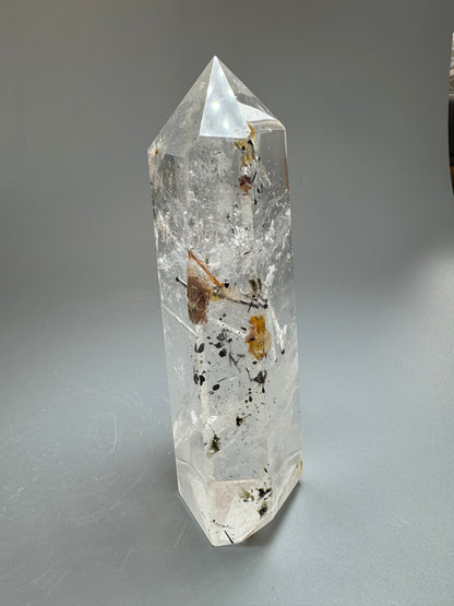 Exklusive klar Quarz Spitze mit Turmalin aus Brasilien - 15cm, 531g