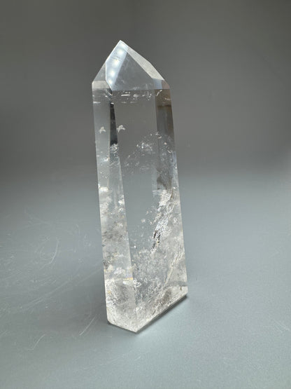 Sehr klare Bergkristall Spitze - 11cm, 153g