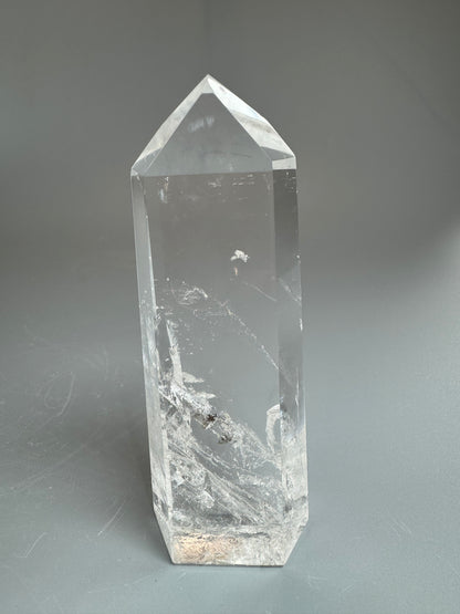 Sehr klare Bergkristall Spitze - 11cm, 153g