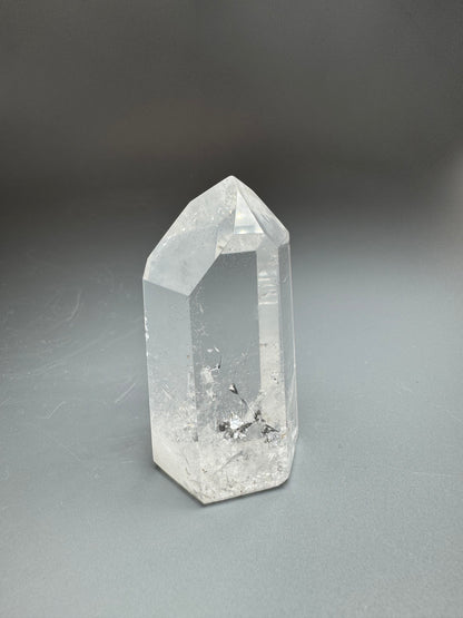 Bergkristall Spitze mit Phantom | 84g Phantom Spitze | UNIQUE CRYSTALS