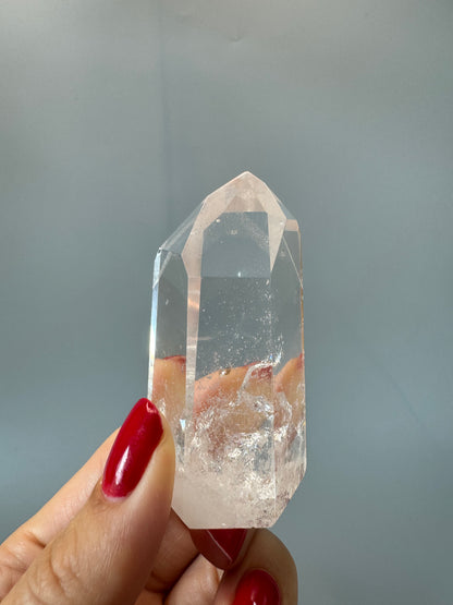 Bergkristall Spitze mit Phantom | 84g Phantom Spitze | UNIQUE CRYSTALS
