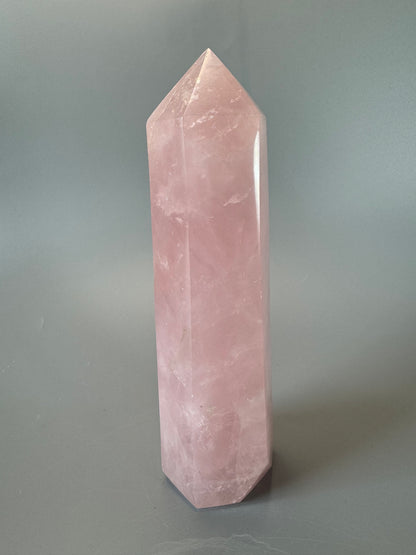Rosenquarz Spitze - 19cm, 865g