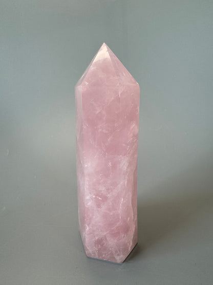Rosenquarz Spitze - 15cm, 522g