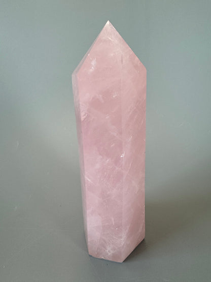 Rosenquarz Spitze - 15cm, 522g