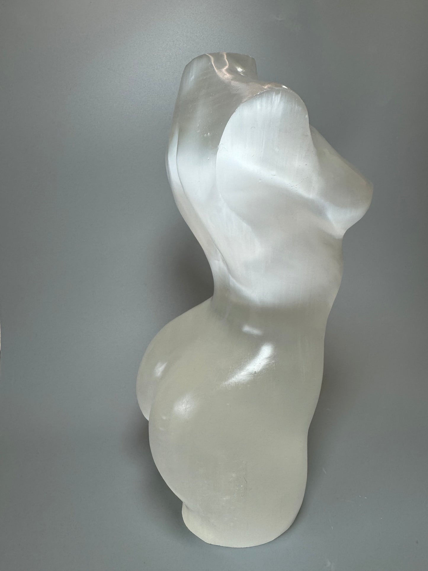 Selenit Frauenkörper 21 cm, 1.95kg – Lichtvolle Eleganz & sanfte Energie ✨