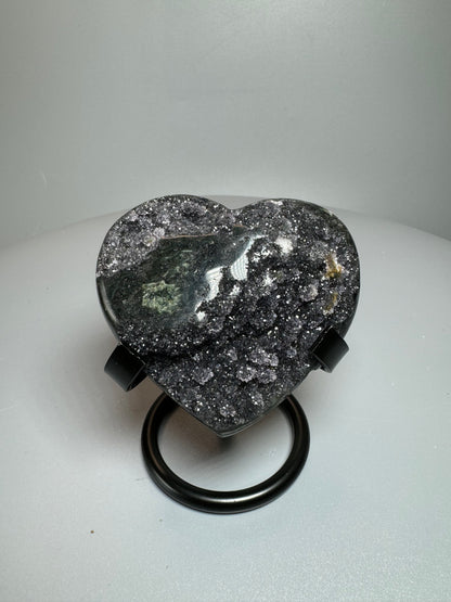 Amethyst Herz mit Stalaktiten - 6.5cm, 124g