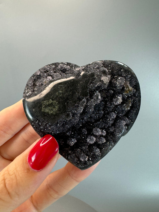 Amethyst Herz mit Stalaktiten - 6.5cm, 124g