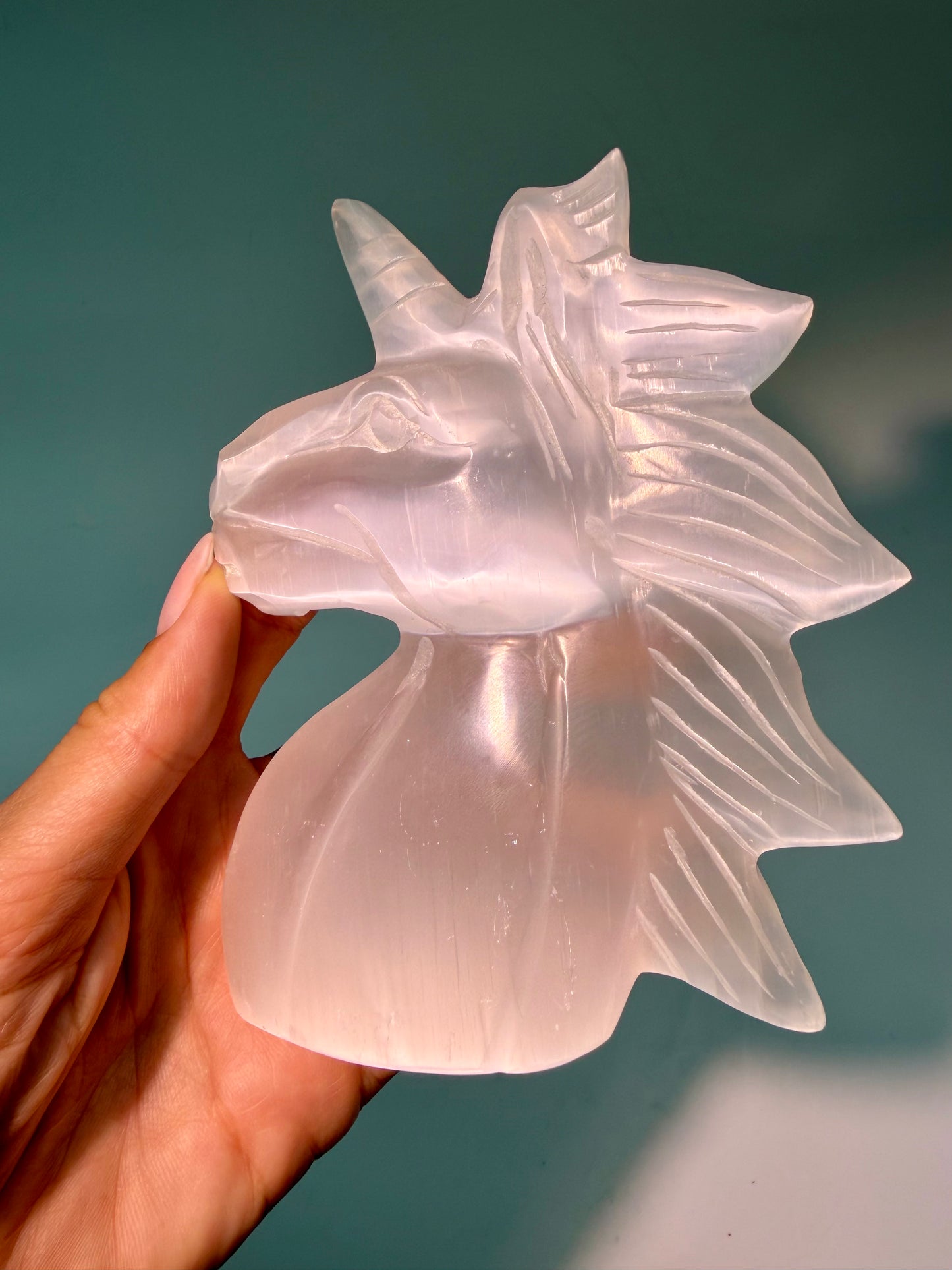 Unicorno in Cristallo di Rocca fatto a mano 420 g – 13,5 cm I chiarezza rara