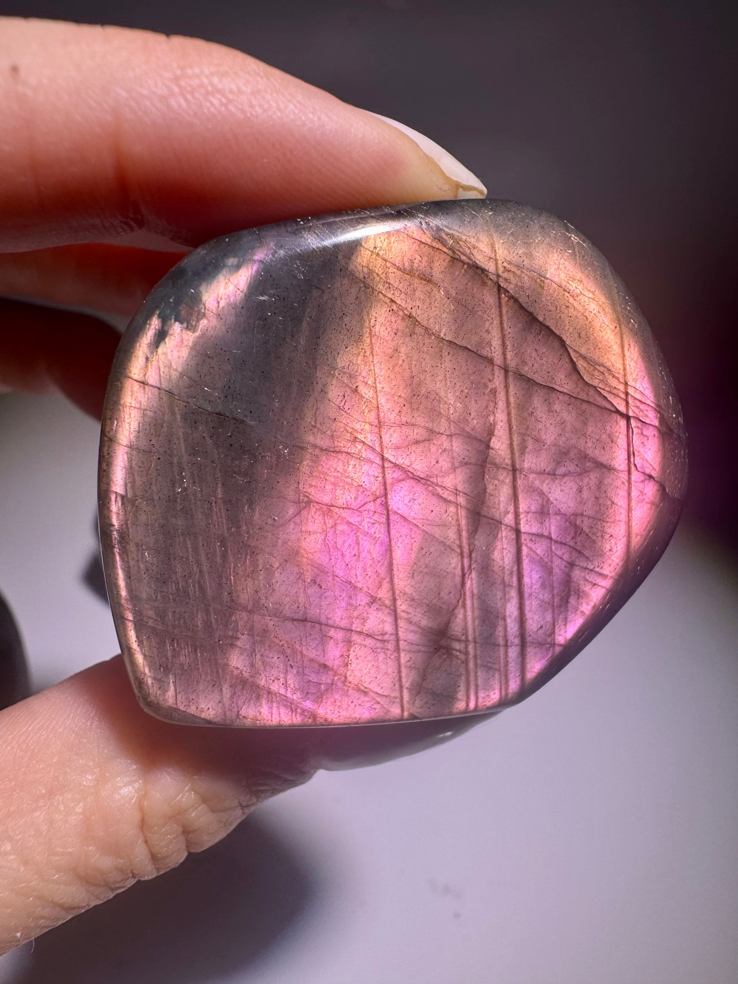 Labradorit-Freeform Pink-Blau | Seltene Rarität