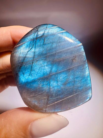 Labradorit-Freeform Pink-Blau | Seltene Rarität