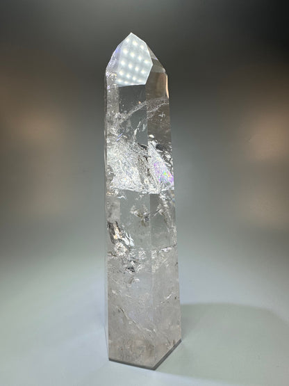 Bergkristall Spitze 26 cm 1.69 kg | extra klarer Quarz aus Brasilien | High-Quality Kristall