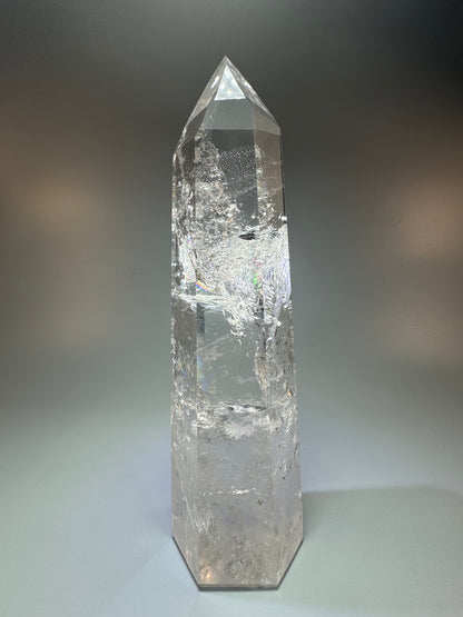 Bergkristall Spitze 26 cm 1.69 kg | extra klarer Quarz aus Brasilien | High-Quality Kristall