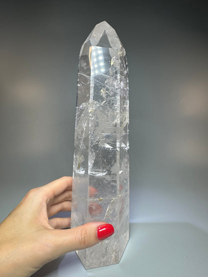 Bergkristall Spitze 26 cm 1.69 kg | extra klarer Quarz aus Brasilien | High-Quality Kristall