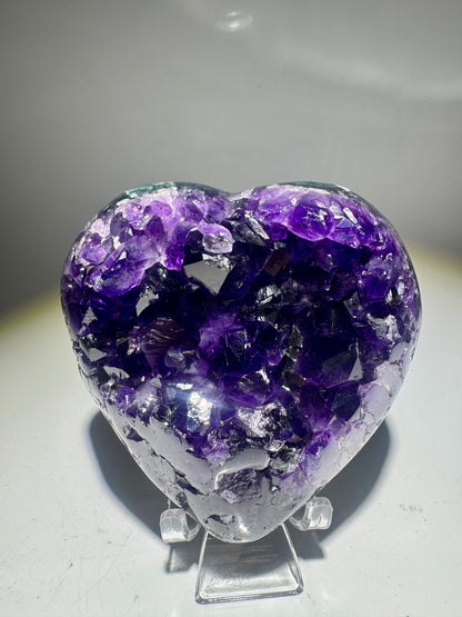 Exklusives Amethyst Herz 647 g Tiefviolett glossy Kristalle Uruguay
