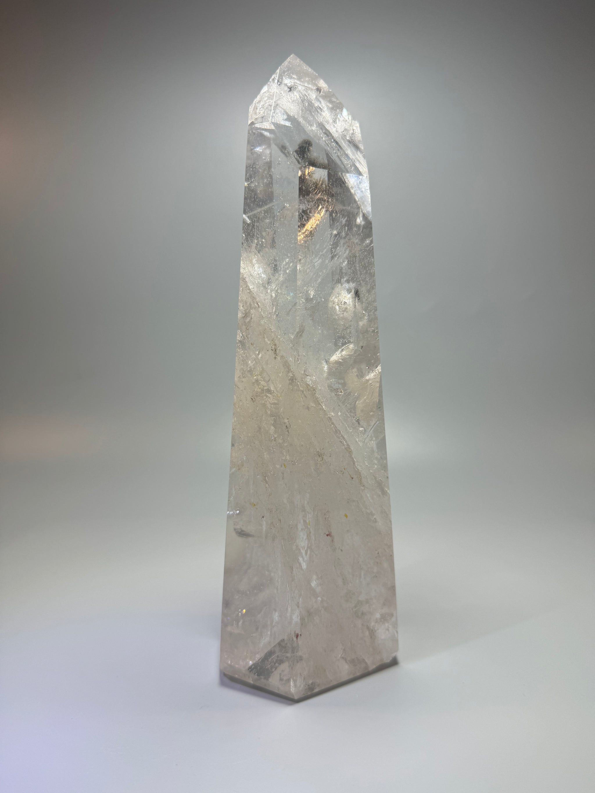 Sehr klare Bergkristallspitze – 24 cm, 1.53 kg – Edelstein aus Brasilien in Top-Qualität