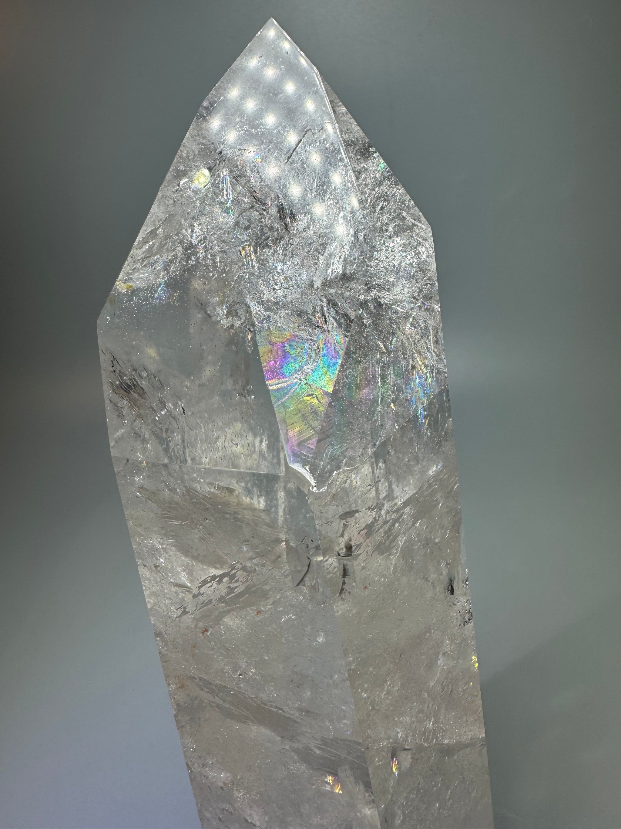 Sehr klare Bergkristallspitze – 24 cm, 1.53 kg – Edelstein aus Brasilien in Top-Qualität