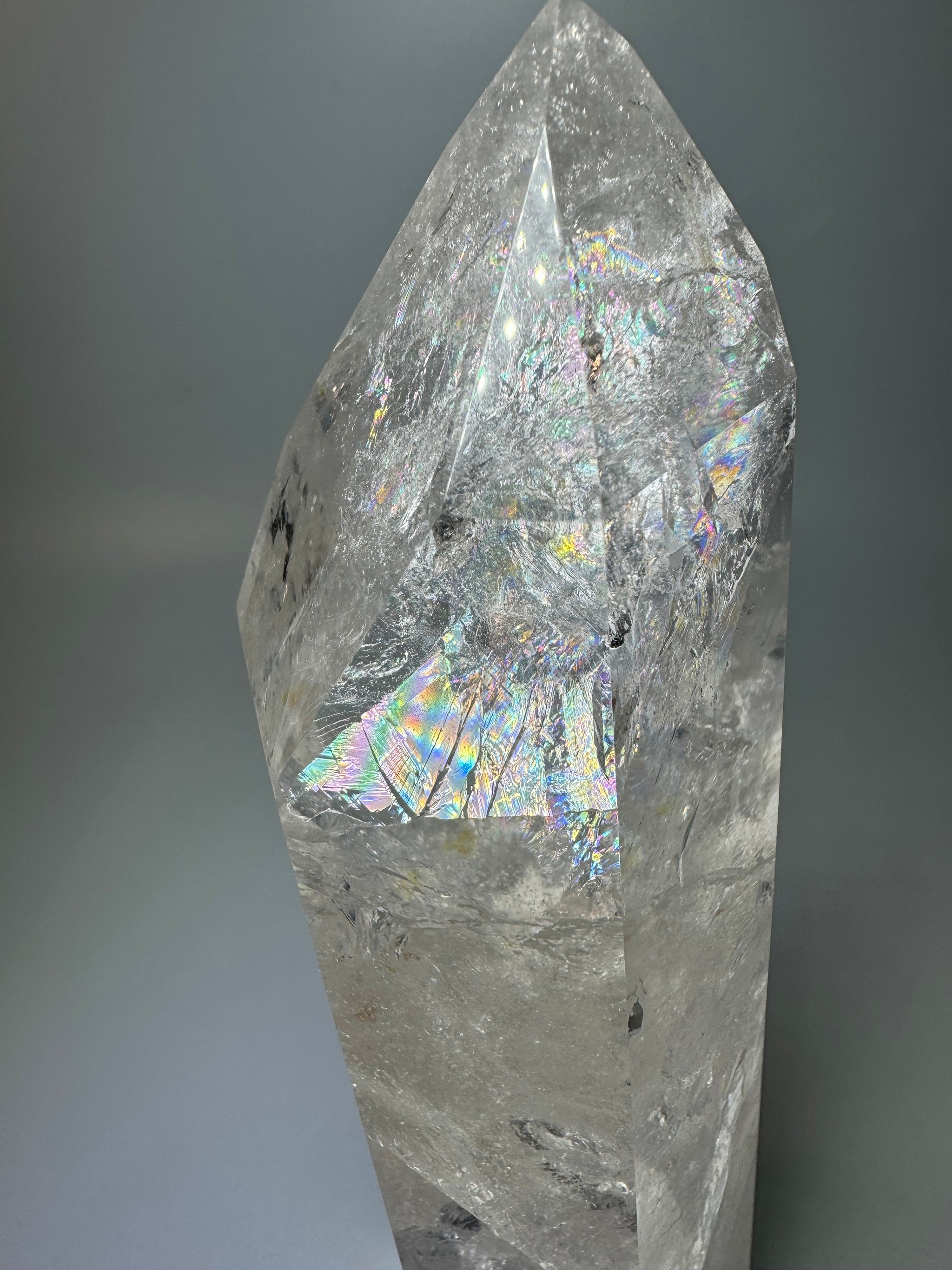 Sehr klare Bergkristallspitze – 24 cm, 1.53 kg – Edelstein aus Brasilien in Top-Qualität
