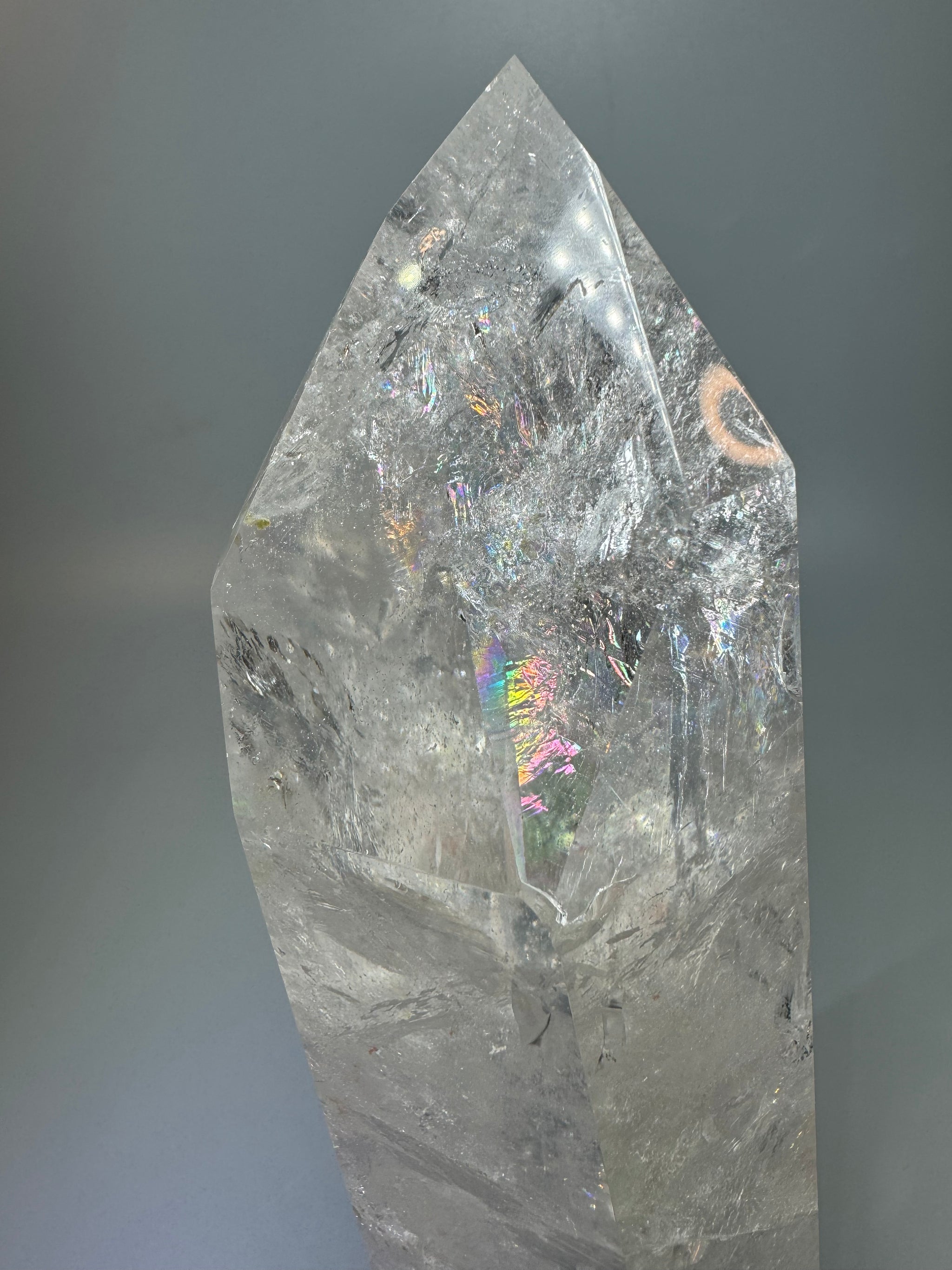 Sehr klare Bergkristallspitze – 24 cm, 1.53 kg – Edelstein aus Brasilien in Top-Qualität