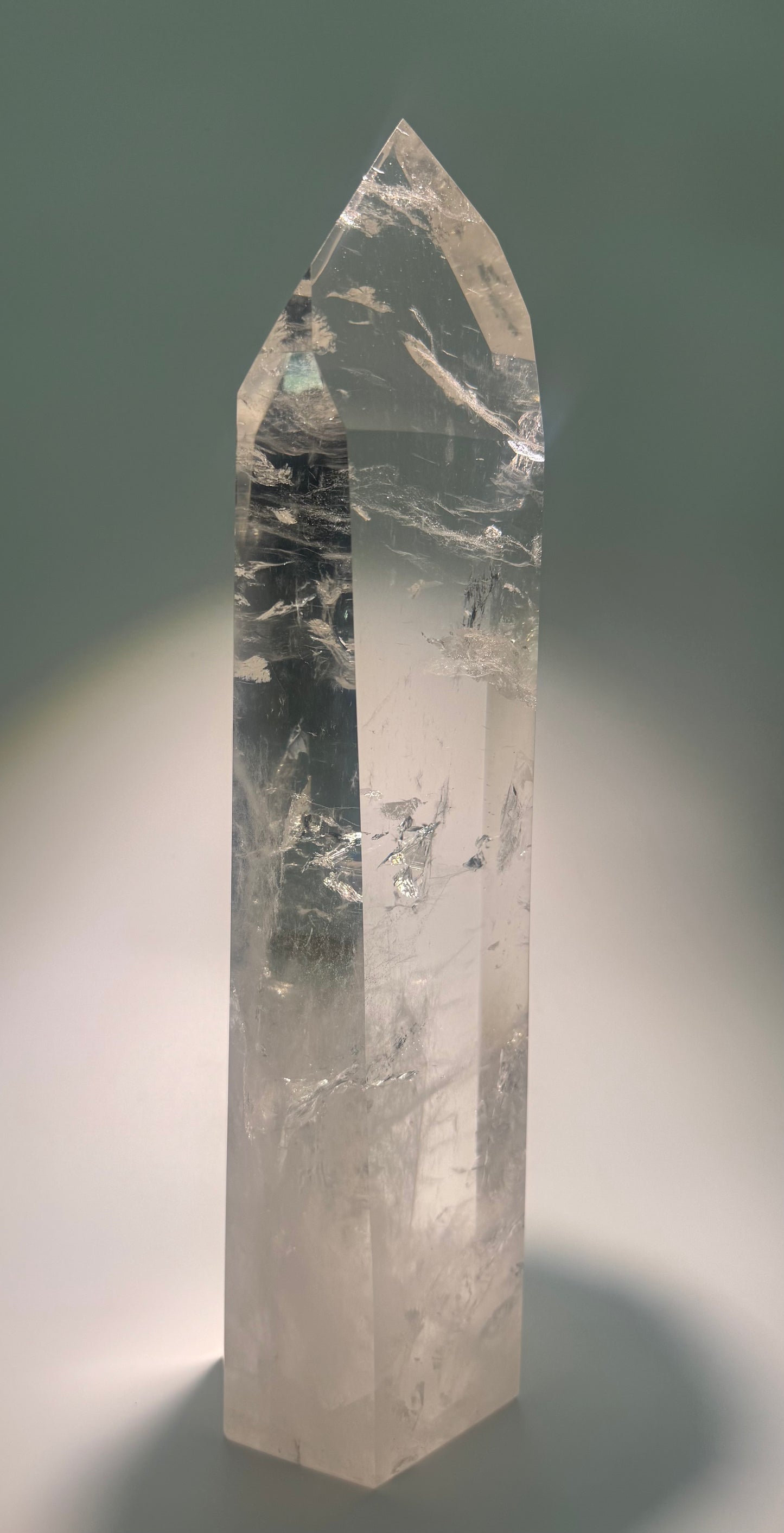 Lemurian Clear Quartz Point 11 cm – Ultra-Clear Crystal with Rainbow Minas Gerais, Brazil