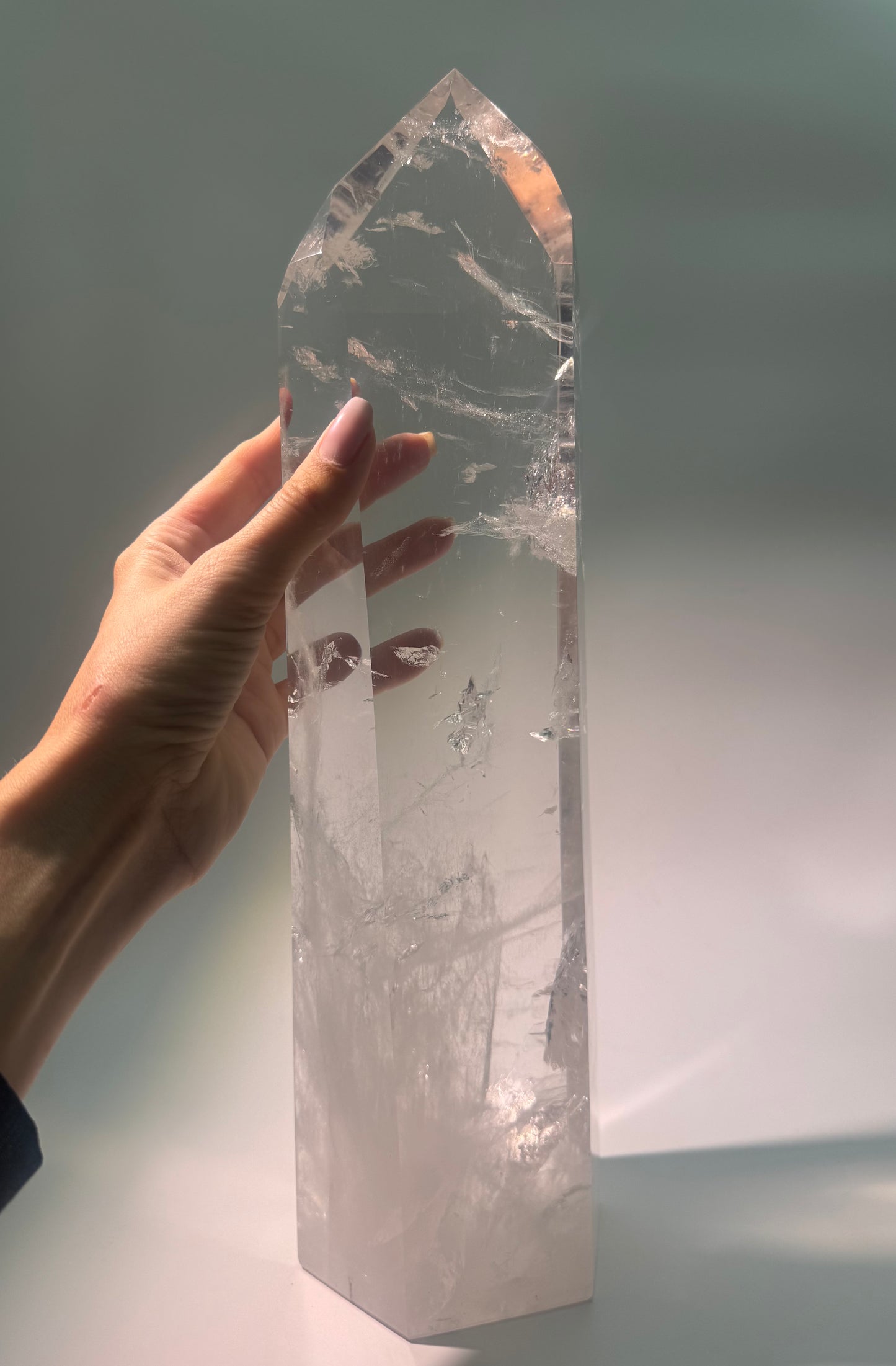 Lemurian Clear Quartz Point 11 cm – Ultra-Clear Crystal with Rainbow Minas Gerais, Brazil