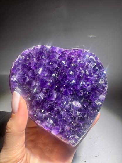 Exklusives Amethyst Herz 851 g Tiefviolett glossy Kristalle Uruguay