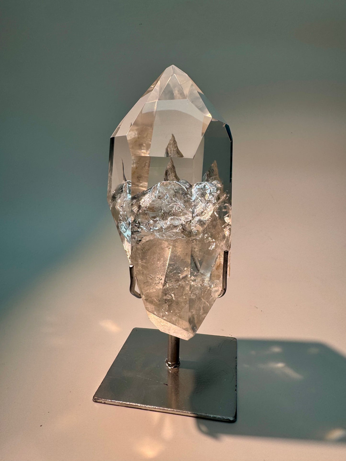 Lemurian crystal point 27 cm · 1.74 kg – Extra clear premium quality · Bahia