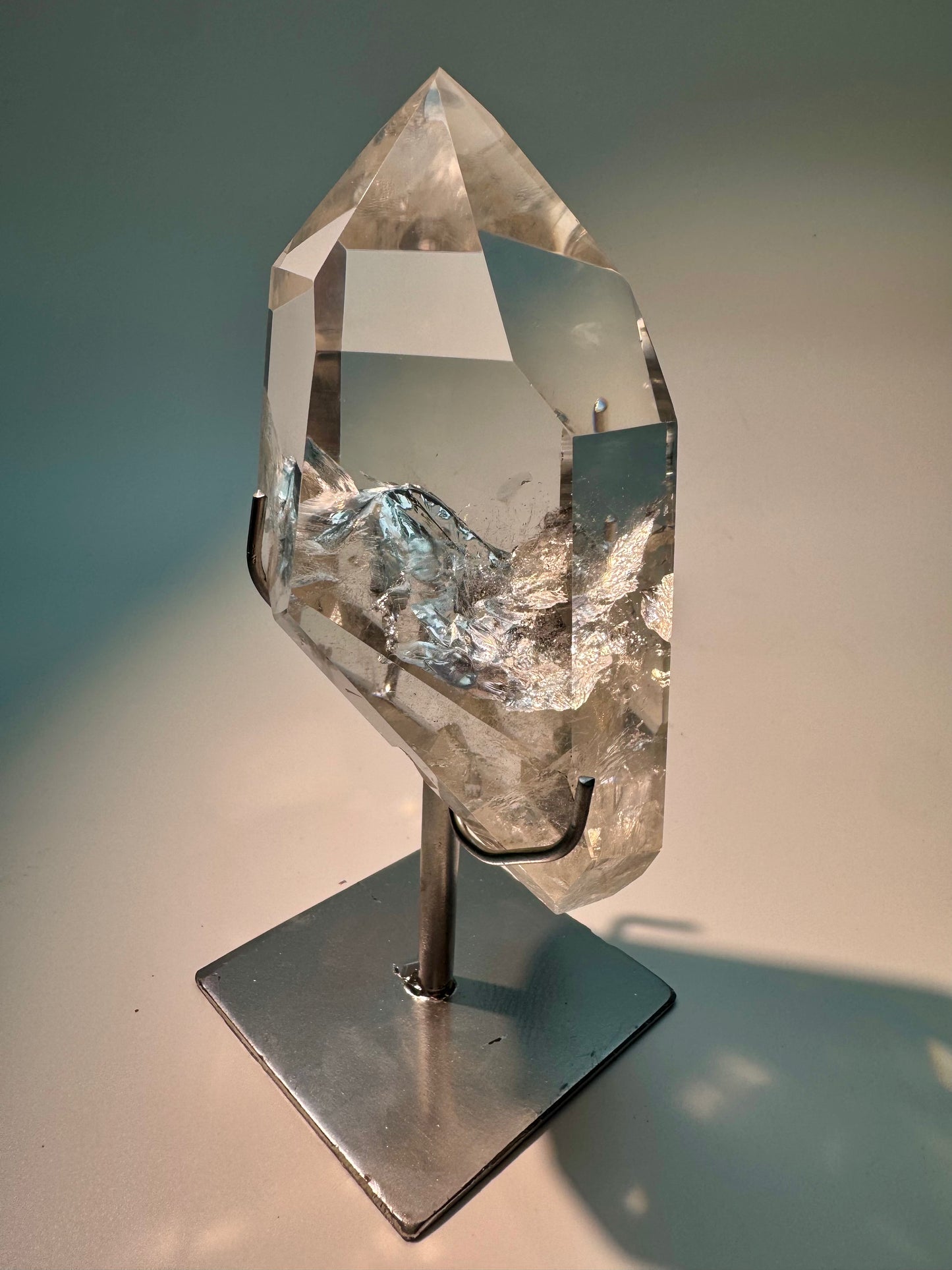 Lemurian crystal point 27 cm · 1.74 kg – Extra clear premium quality · Bahia