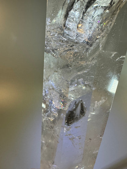 Pointe de cristal de roche ultra-claire – 34 cm, 1,36 kg – Pierre précieuse de qualité supérieure du Brésil