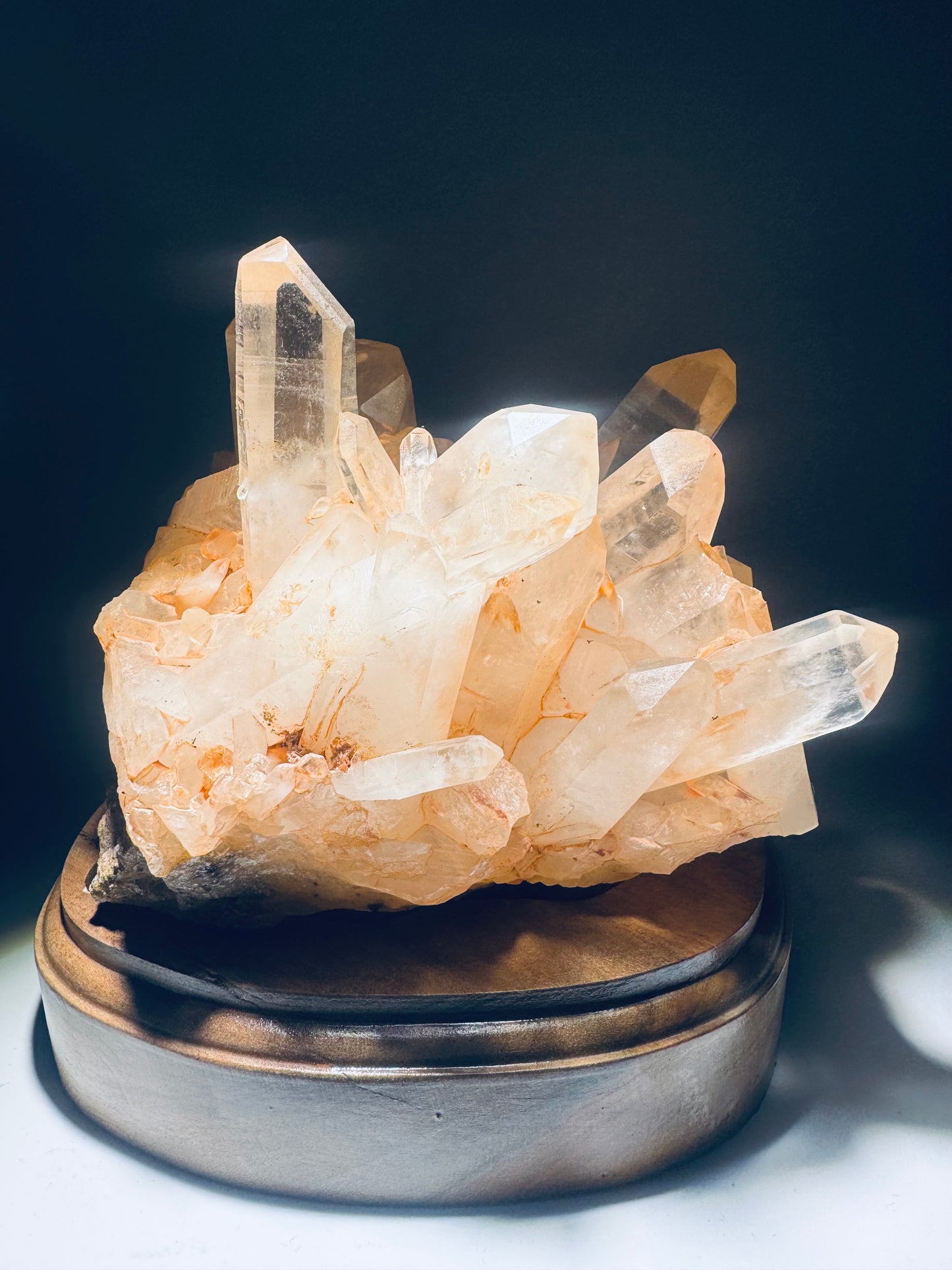 Seltene Himalaya-Quarzstufe mit sanftem Rosaschimmer & ethischer Herkunft ✨