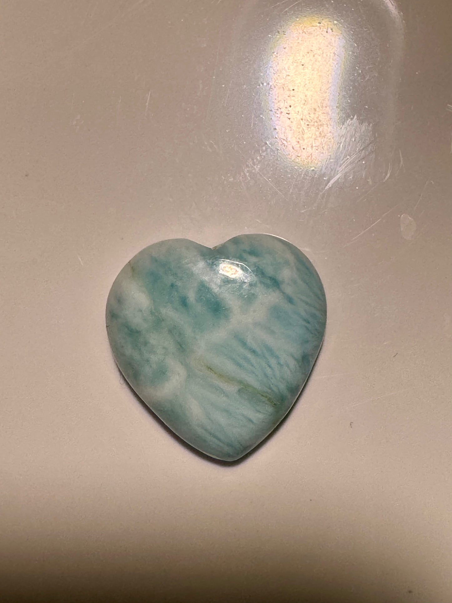 Larimar Herzstein 1,6 cm handgeschliffen – Edelsteinherz kaufen