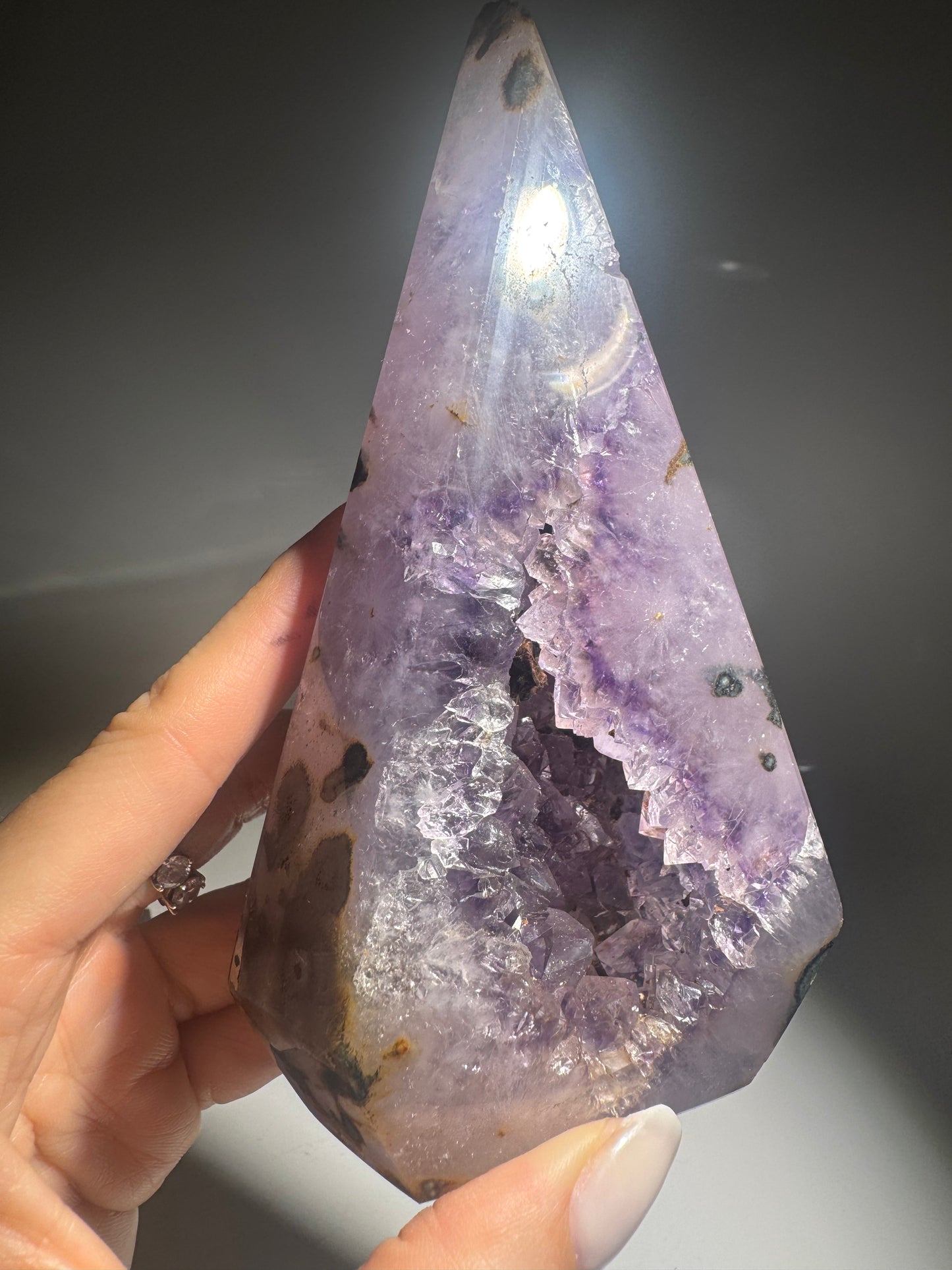 Amethyst-Geode aus Uruguay 14,5 cm kaufen – funkelndes Traumstück 💎