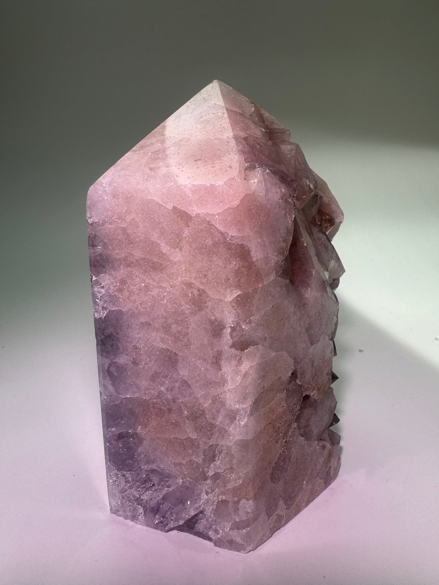 Torre unica di ametista rosa 💗 25 cm – 2,9 kg – Brasile