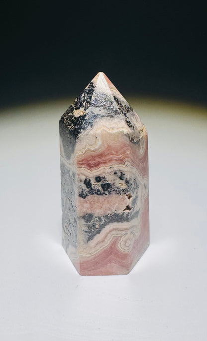 Douce dentelle de rhodochrosite avec un merveilleux dégradé de couleurs 💕 - 4,3 cm