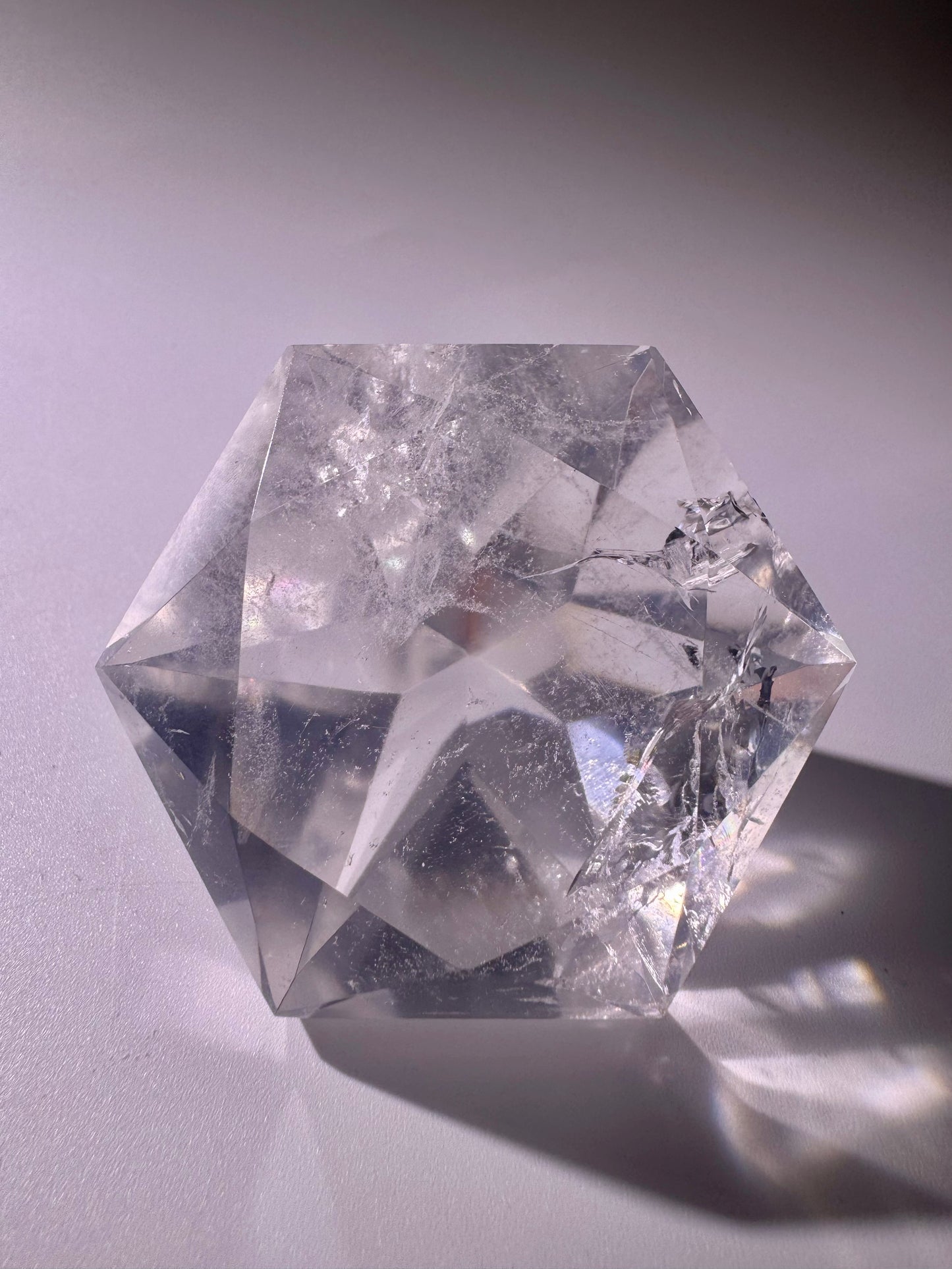 Facettierter Bergkristall im Diamantschliff – 5.5 cm, 107 g, extra klar aus Brasilien