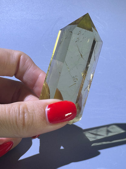 Pointe de citrine (extra claire) - 6,5 cm, 70 g