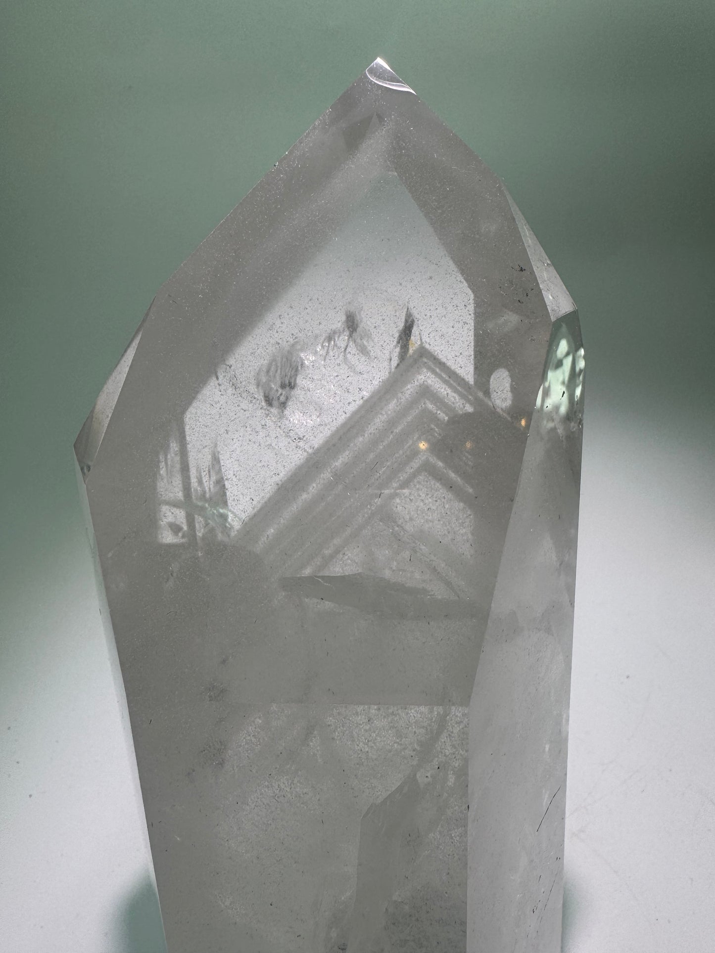 XL Phantom Bergkristallspitze 3,02 kg – 23 cm klarer Quarz aus Brasilien