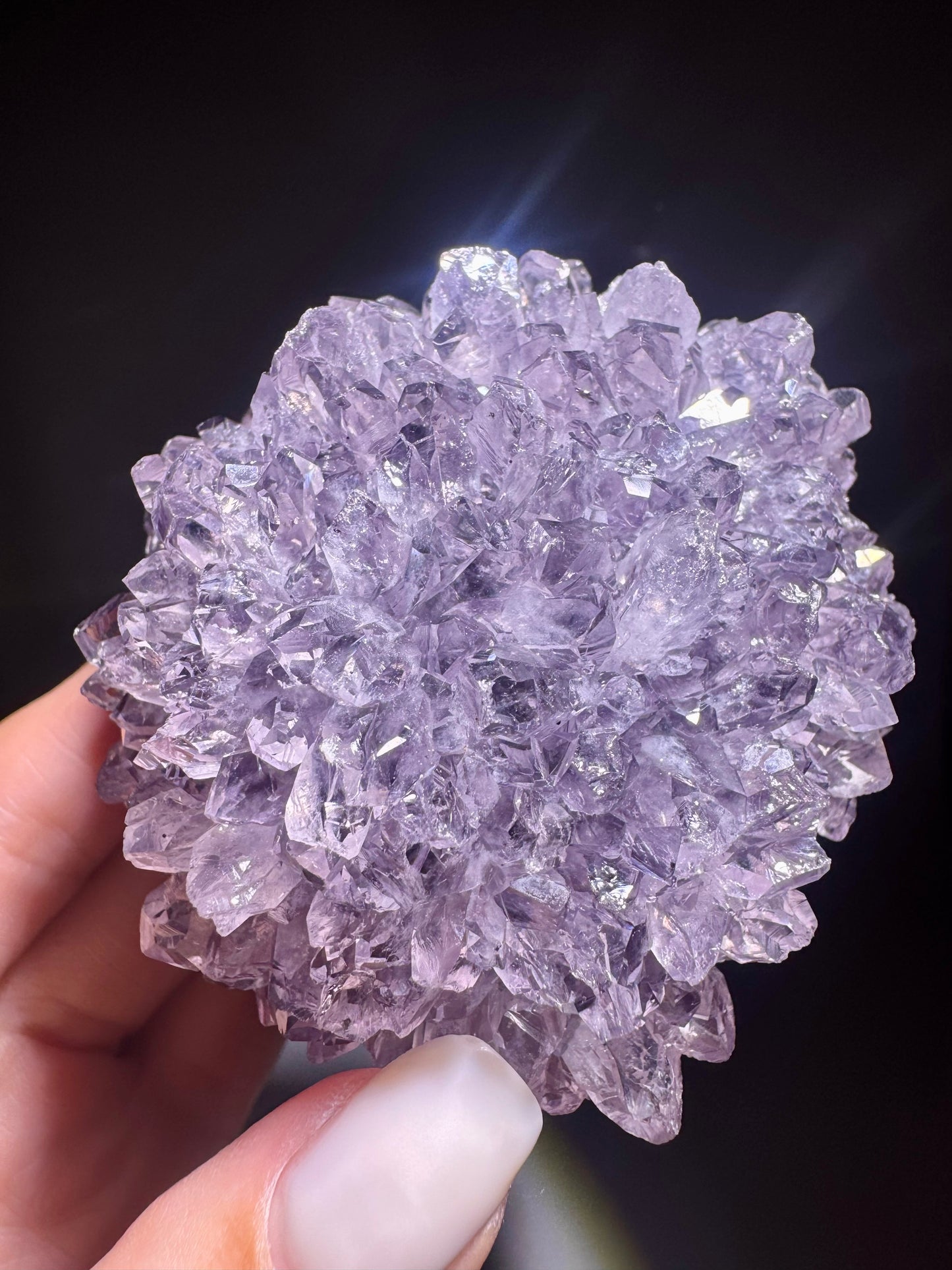 Amethystblüten-Stalaktit 7,4 cm aus Uruguay – Symmetrische Kristallblume