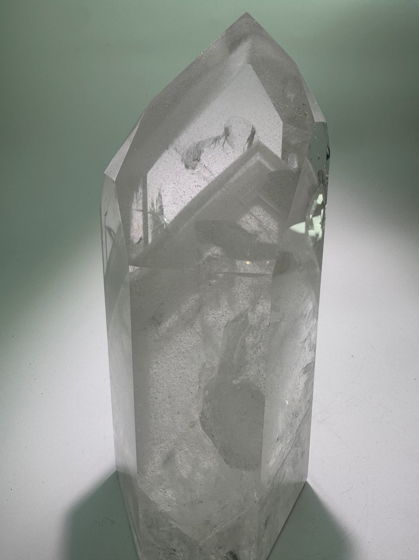 XL Phantom Bergkristallspitze 3,02 kg – 23 cm klarer Quarz aus Brasilien